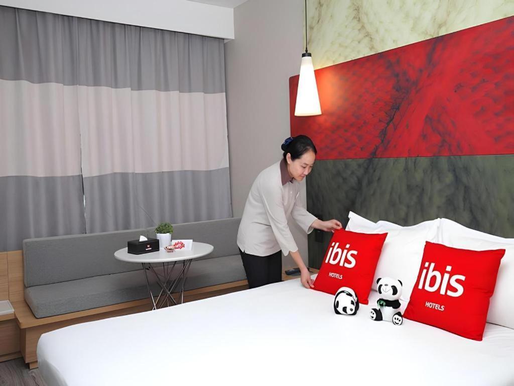 ไอบิส ยา อาน หลังเฉียว Hotel Ya'an ภายนอก รูปภาพ